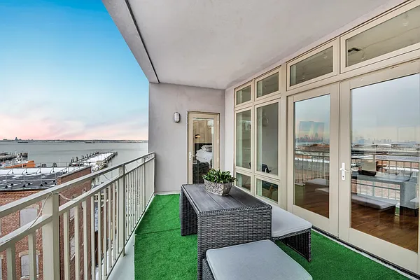 Sold by Compass | media 30