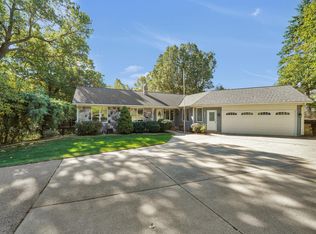 1560 Three Mile Rd NE, Grand Rapids, MI 49505