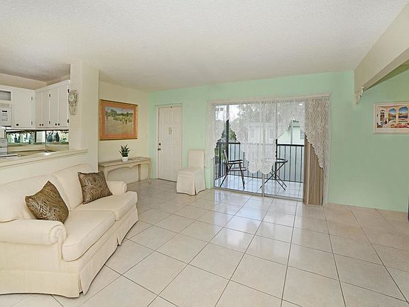 5th image of 7535 S Oriole Blvd APT 205