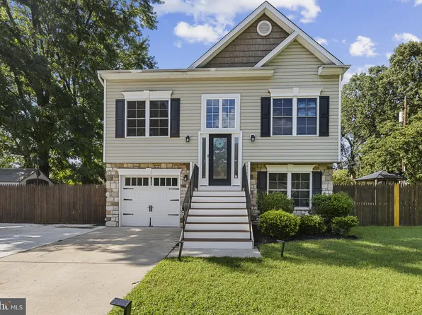 736 213th St, Pasadena, MD 21122