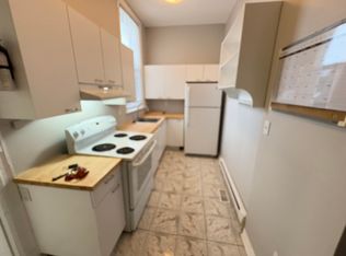 147 Bold St #1, Hamilton, ON L8P1T9