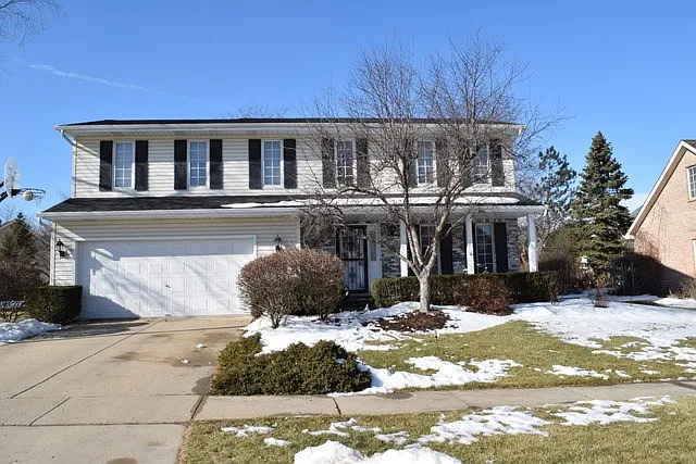 4950 Castaway Ln photo 1