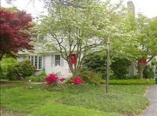 63 Bellevue Dr, Cranston, RI 02920