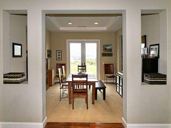 4th image of 455 Poa Pl