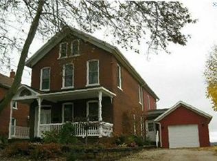 1846 N Main St, Dubuque, IA 52001