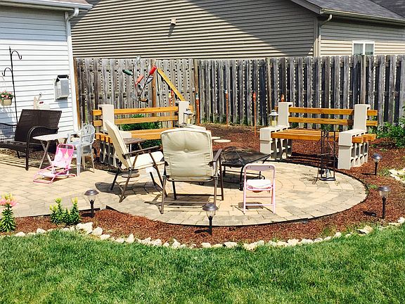 3rd image of 3048 N Cantlin Dr