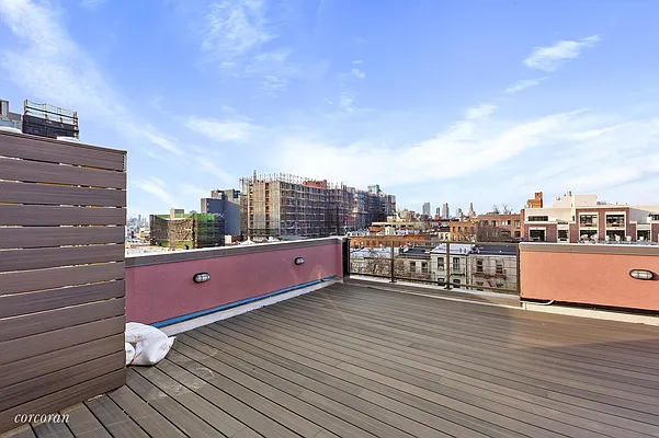 Sold by Corcoran | media 24