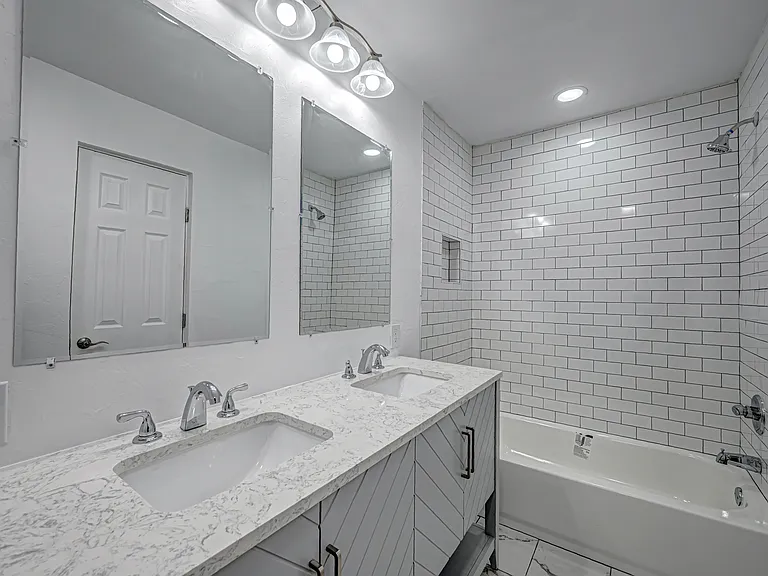 716 E Eufaula St #1 — Photo 3