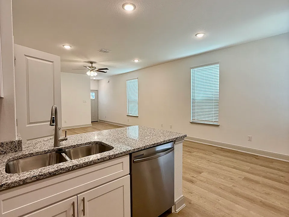 7517 Briarwood Pass #102