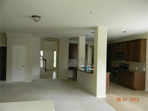 4th image of 600 Hickory Run Dr