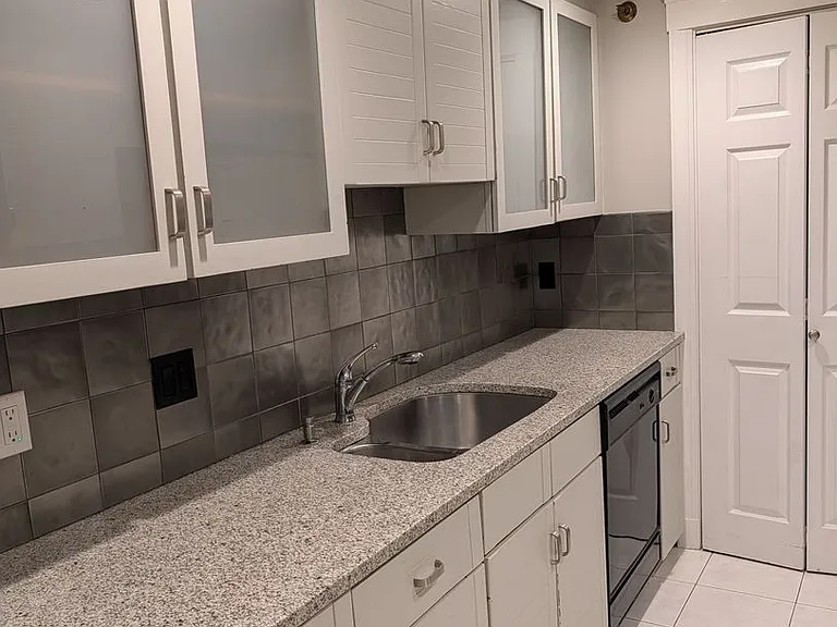 416 Commonwealth Ave #202 — Photo 20