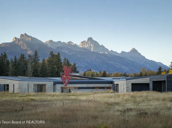 7020 N Bar B Bar River Rd, Jackson, WY 83001