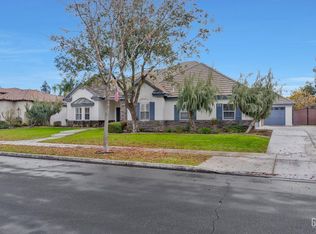 10701 Gainsborough Ct, Bakersfield, CA
