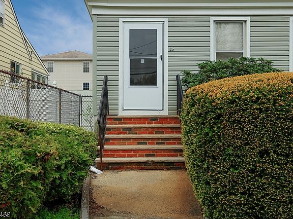 5th image of 25 W 15th St