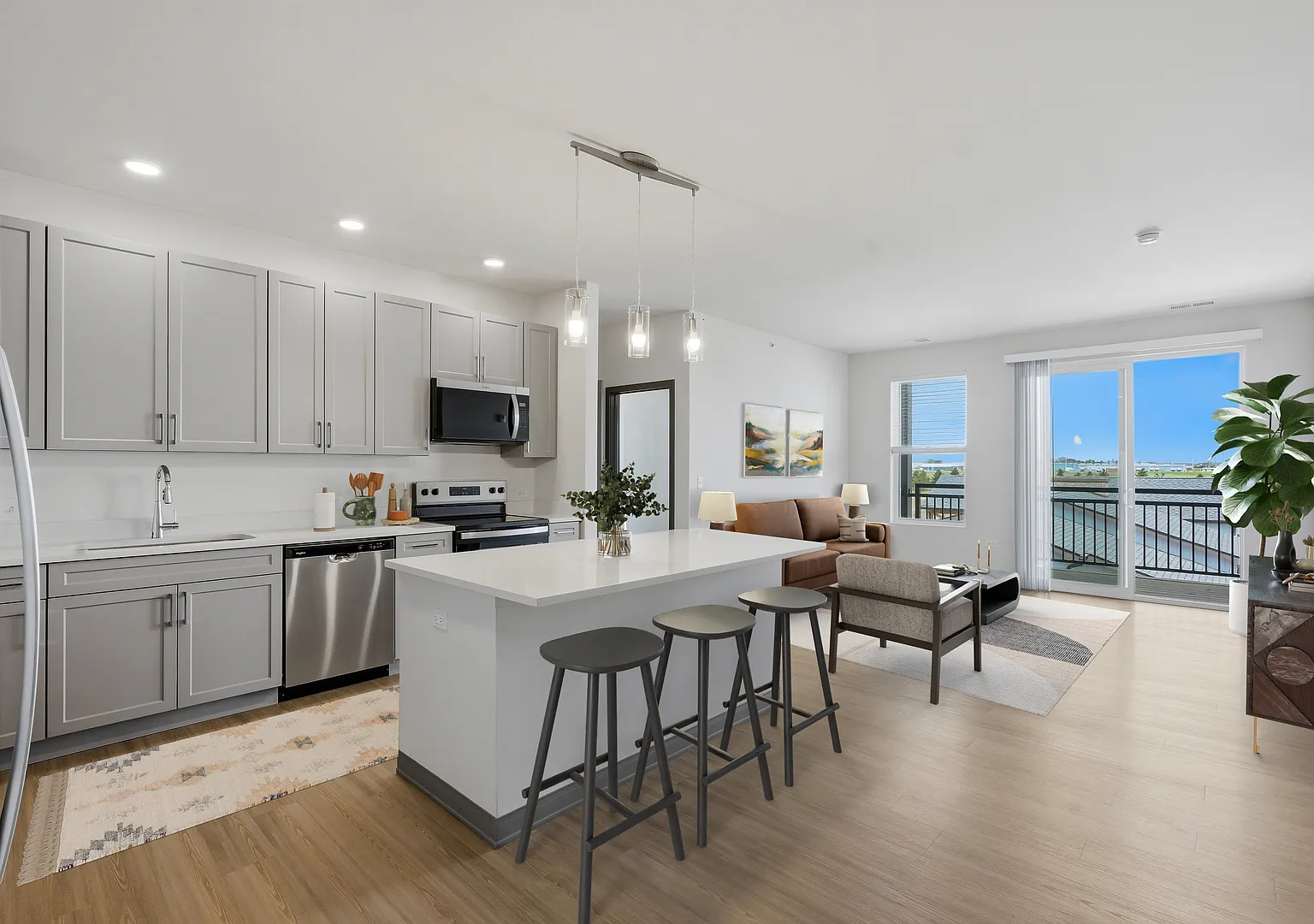 2 bed, 1193 sqft, $2,358 — Photo 2
