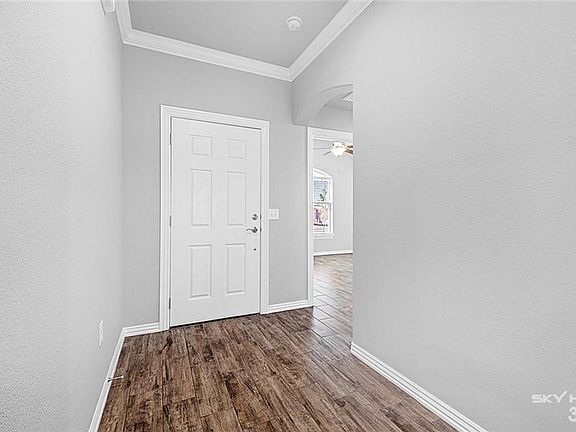 2nd image of 53 W Geranium Ln