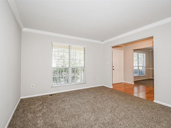 5th image of 4907 Lowndes Dr