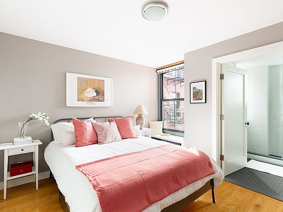 5th image of 134 Baltic St #5C