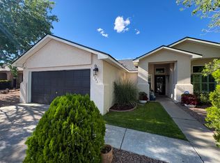8201 Summerfield Ct SW, Albuquerque, NM 87121