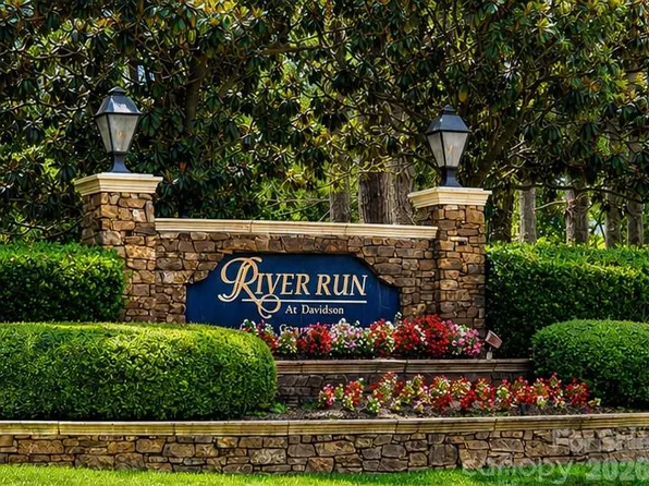 18609 Reflection Rock Ct, Davidson, NC 28036