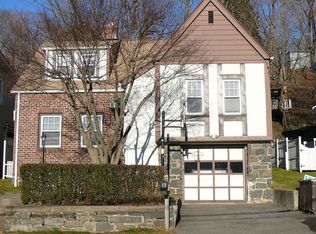 17 Green Ln, Greenwich, CT 06831