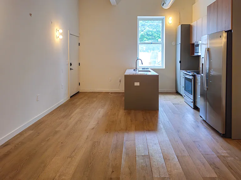 619 N 35th St #102 — Photo 5