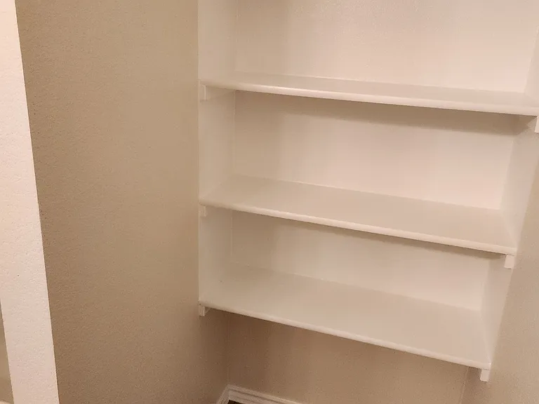 Main bath built in shelves
