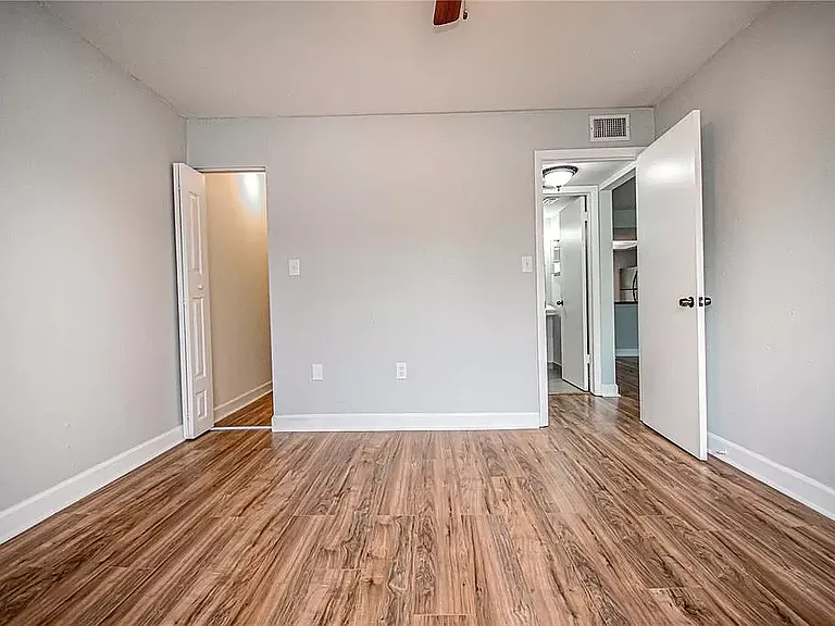5040 Terrace Palms Cir #201 — Photo 1
