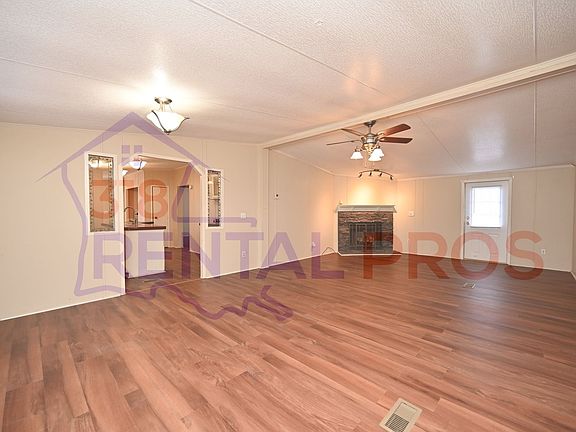 2nd image of 210 Kathryn Ln