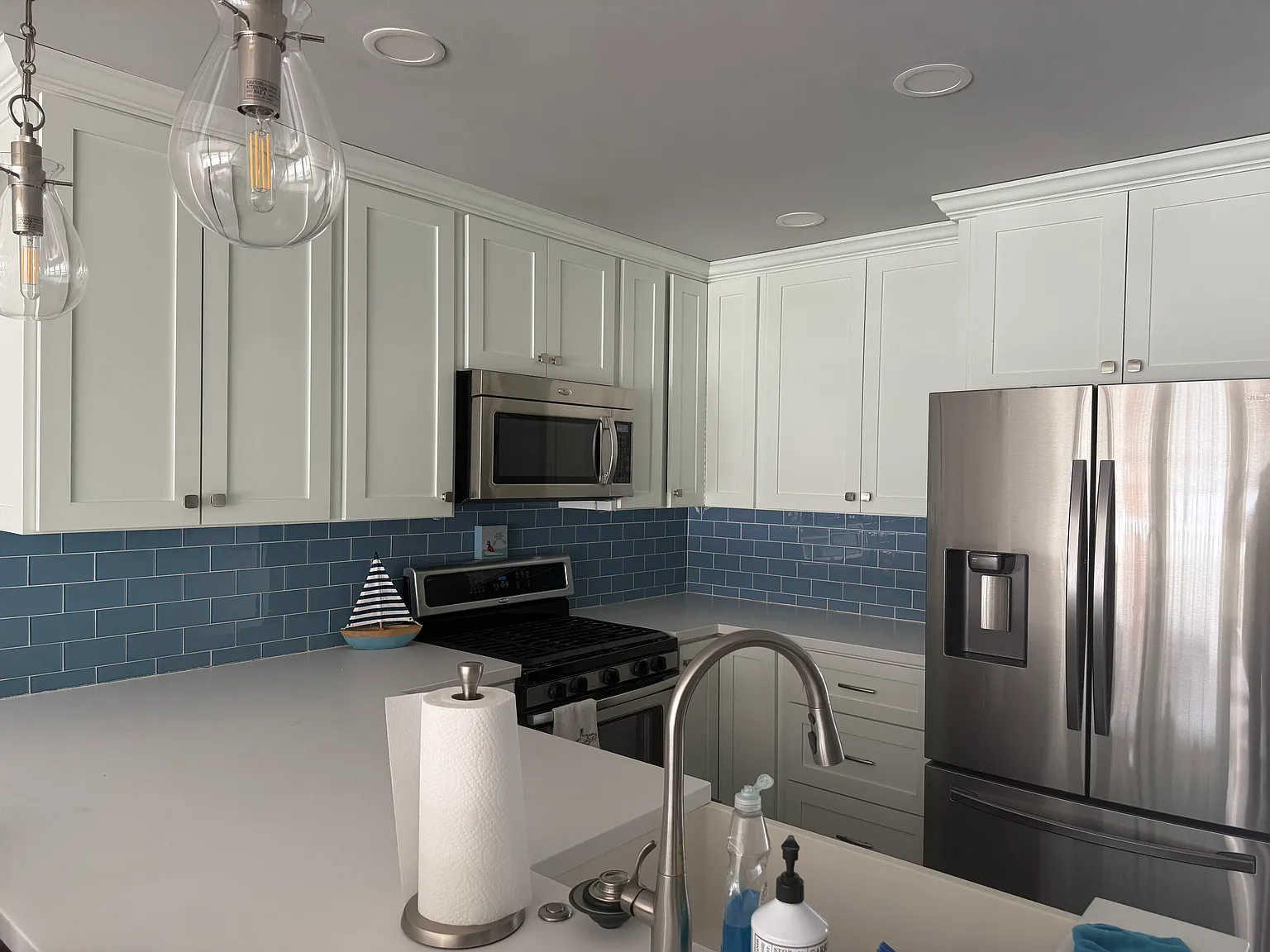 3 bed, 1600 sqft, $2,200 — Photo 4
