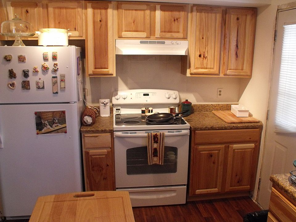 2nd image of 2006 Raymond Dr