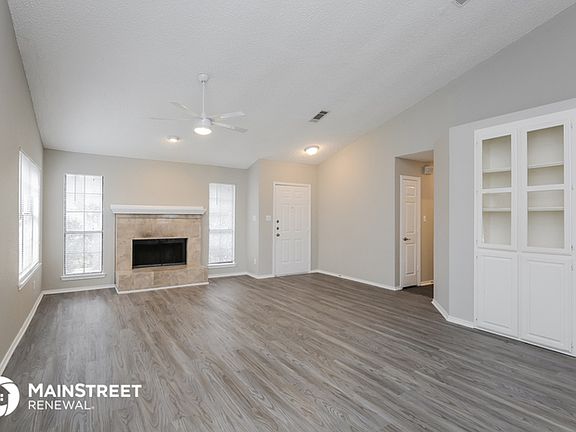 4th image of 4116 O B Crowe Dr