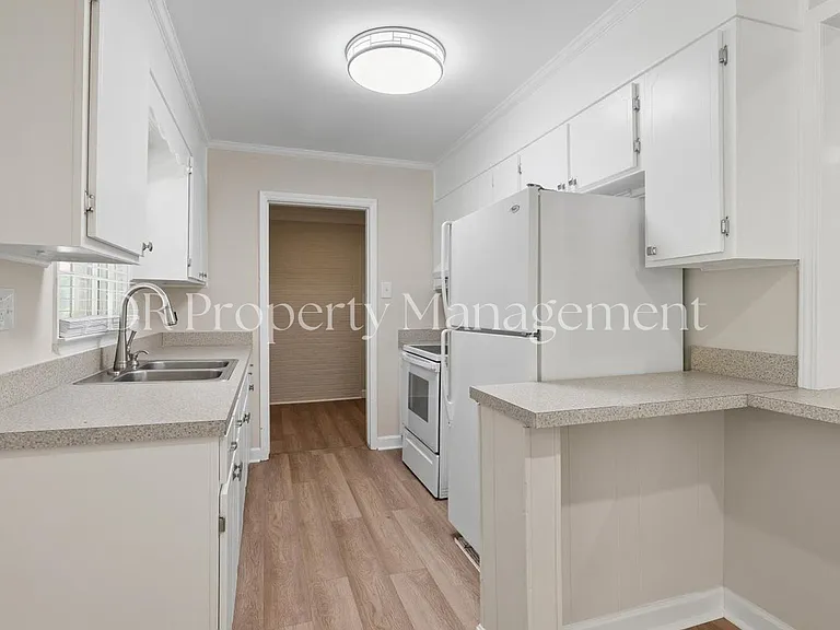 11335 Carolina Ave — Photo 12