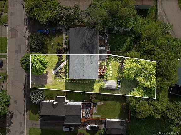 2nd image of 18 Storey Rd W