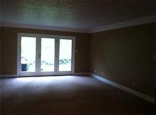 4 Revere Rd, Natrona Heights, PA 15065