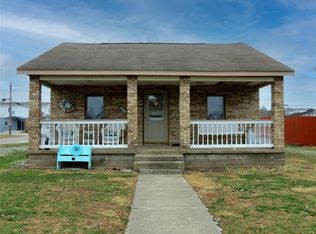 411 Lincoln St, Edinburgh, IN 46124