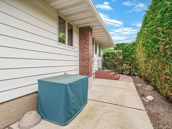 3rd image of 12 Joyce Lane