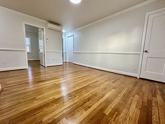 5th image of 919 Church St #3