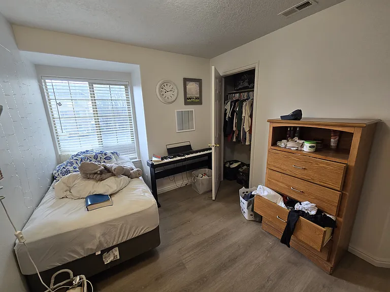 583 N University Ave #214 — Photo 15