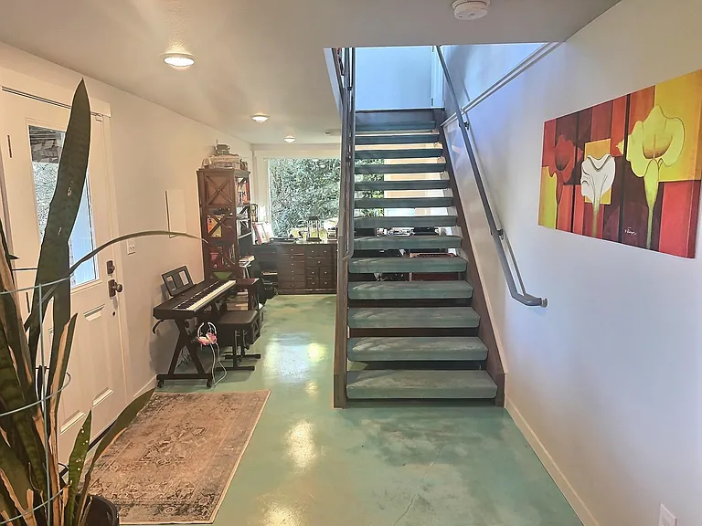 4520 John Luhr Rd NE — Photo 32