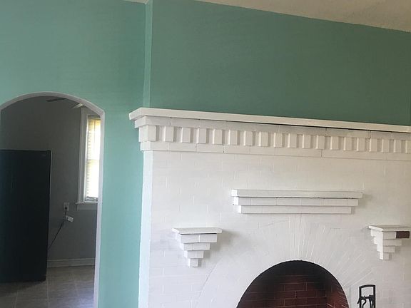 5th image of 3735 Paxton Ave