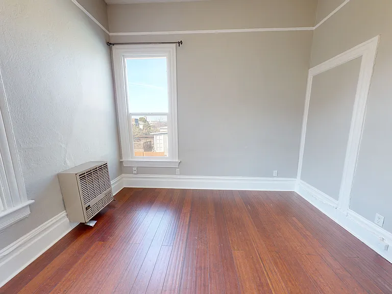 1817 Linden St #1817 — Photo 10