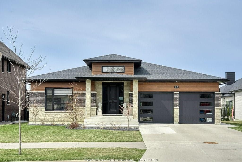 37 Augusta Dr