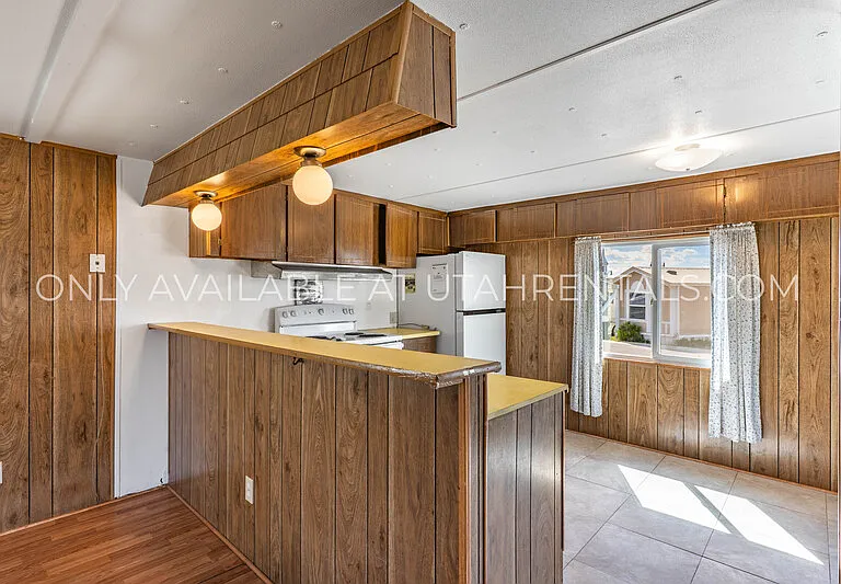 440 W Main St #3 — Photo 1