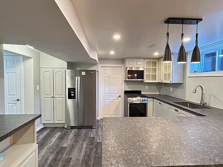 15 Hildegard Dr #LOWER — Photo 6
