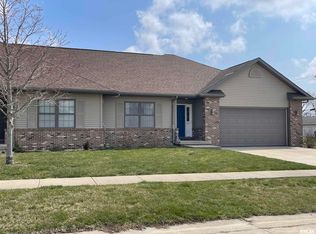 200 Patton Ave, New Berlin, IL 62670