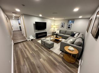 137-16 249th St #1, Rosedale, NY 11422