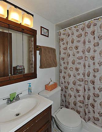 Full bathroom
