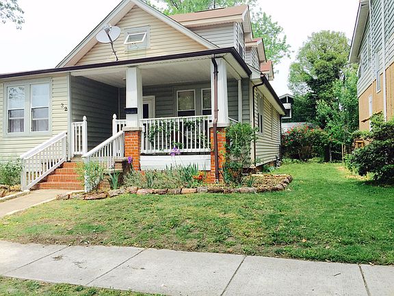 True neighborhood feel!