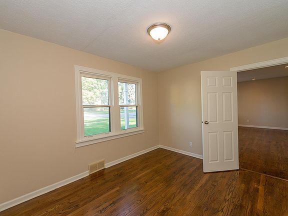 5th image of 3134 Patton Dr